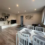 Expansive One Bedroom Gem In A Peaceful Locale